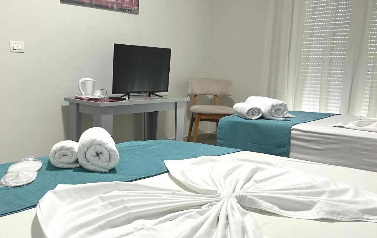 Hotel New York Kamez 3*,  Albania